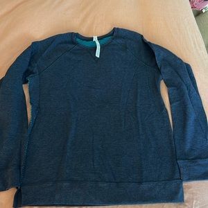 Lululemon crew neck pullover